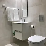 דירה Lisbon10 *