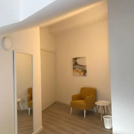 Apartment Lisbon10 *