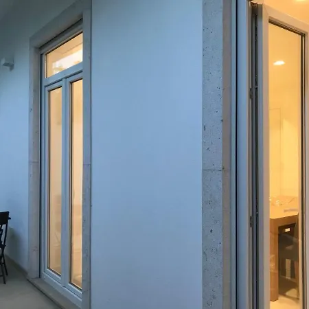 Apartmán Lisbon10 *