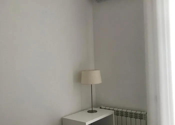 Lisbon10 Apartment *